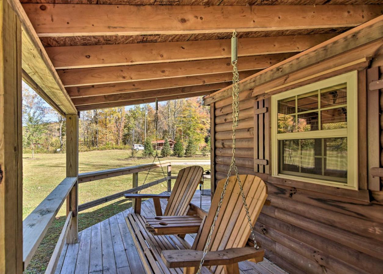 Pet-Friendly Cabin With Fire Pit And River Access! Parsons エクステリア 写真